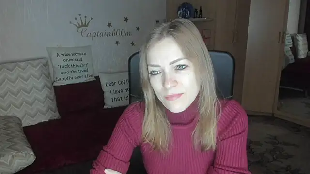 Tiffany Bates online show from 11-07-25, 03:17