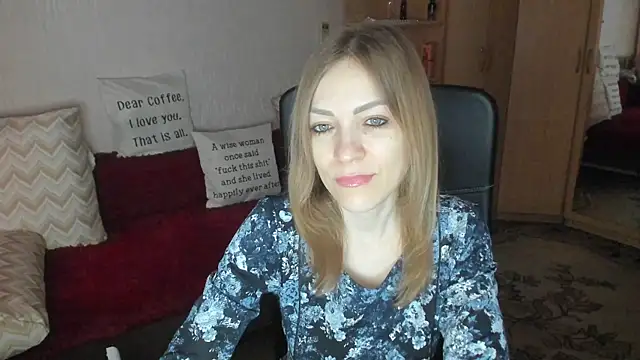 Tiffany Bates online show from 04-05-26, 03:47