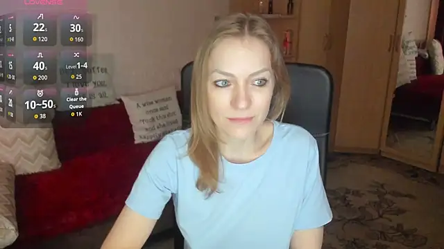 Snapshot of Tiffany_Bates chatting on 05-12-26, 10:45 Tiffany Bates online show from 05-12-26, 10:45