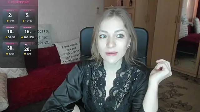 Snapshot of Tiffany_Bates chatting on 05-14-26, 02:51 Tiffany Bates online show from 05-14-26, 02:51