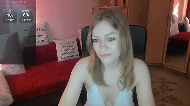 Snapshot of Tiffany_Bates chatting on 06-10-26, 03:29 Tiffany Bates online show from 06-10-26, 03:29