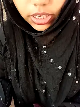 Miss Rose   online show from 10-29-25, 11:45