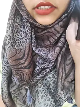 Miss Rose   online show from 04-13-26, 06:30