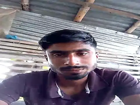 Snapshot of LesserUpset chatting on 11-21-25, 06:01 LesserUpset online show from 11-21-25, 06:01