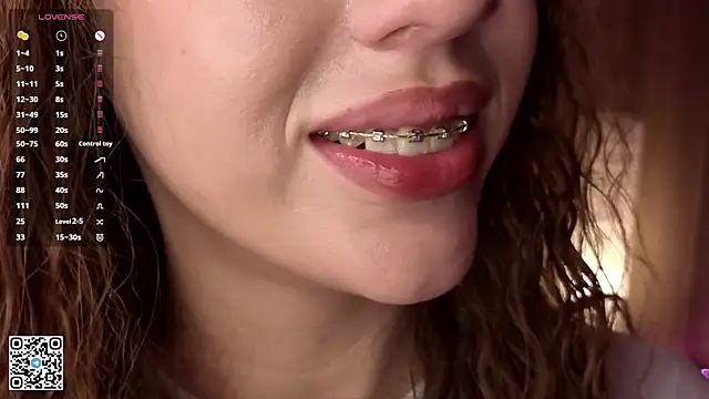 KeilaJeschon online show from 11-30-25, 04:05