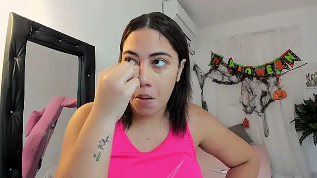 Snapshot of vanelope_smith chatting on 10-27-25, 10:14 vanelope smith online show from 10-27-25, 10:14