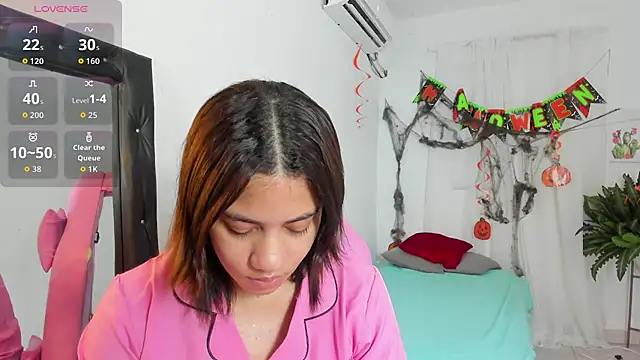 Snapshot of vanelope_smith chatting on 11-08-25, 02:01 vanelope smith online show from 11-08-25, 02:01