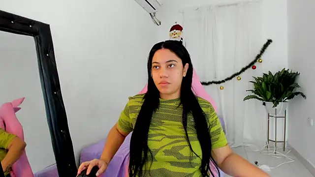 Snapshot of vanelope_smith chatting on 11-30-25, 01:31 vanelope smith online show from 11-30-25, 01:31