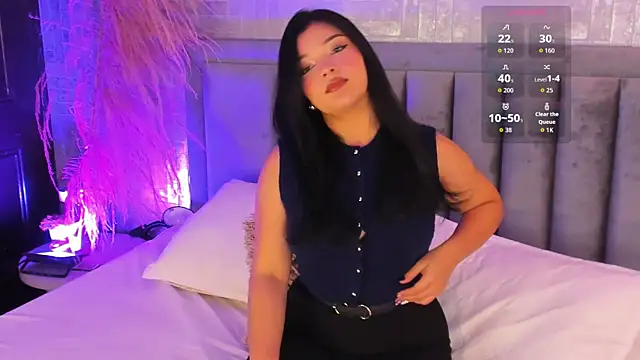 EmmaBlossom online show from 10-17-25, 07:27