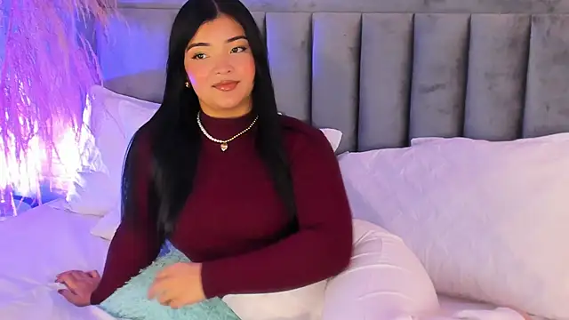 EmmaBlossom online show from 11-13-25, 07:46