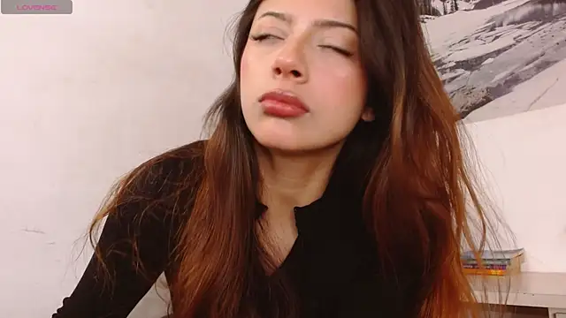 Adrianna5  online show from 03-27-26, 09:32