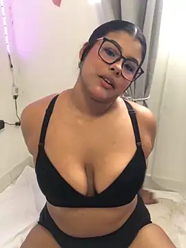 AnaBrowmn online show from 05-01-26, 03:49