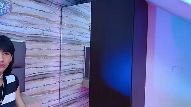 Lovers 21 online show from 11-19-25, 03:39