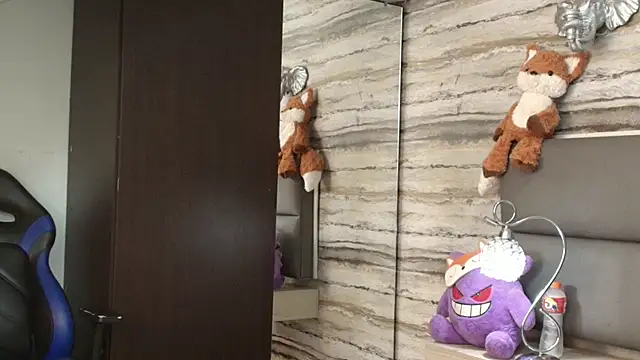 Lovers 21 online show from 04-23-26, 04:14