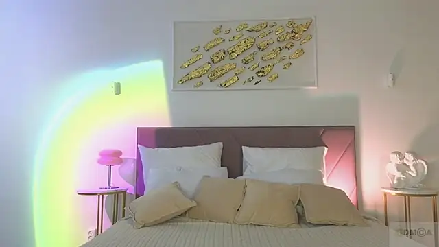 Nicole Broown  online show from 02-08-26, 08:56