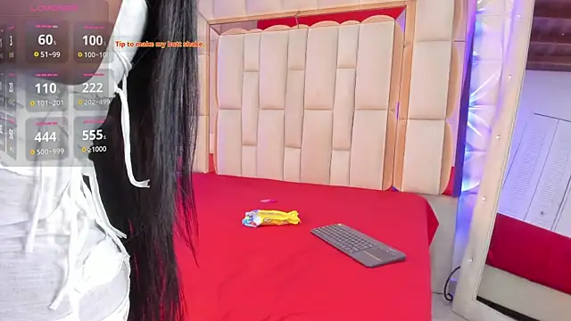 Sarah Adamss online show from 10-13-25, 01:00