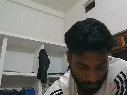 Snapshot of Raw12499 chatting on 10-24-25, 05:09 Raw12499 online show from 10-24-25, 05:09