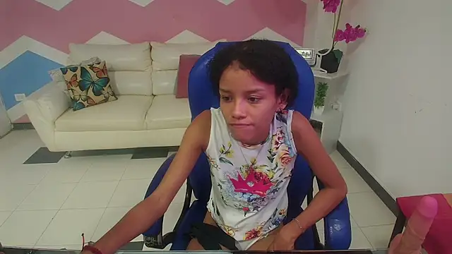 adisson petite1 online show from 10-03-25, 11:46