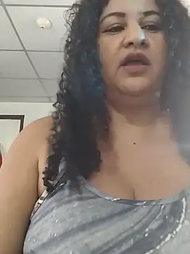 Snapshot of MEYBELLATINA chatting on 10-09-25, 08:51 MEYBELLATINA online show from 10-09-25, 08:51