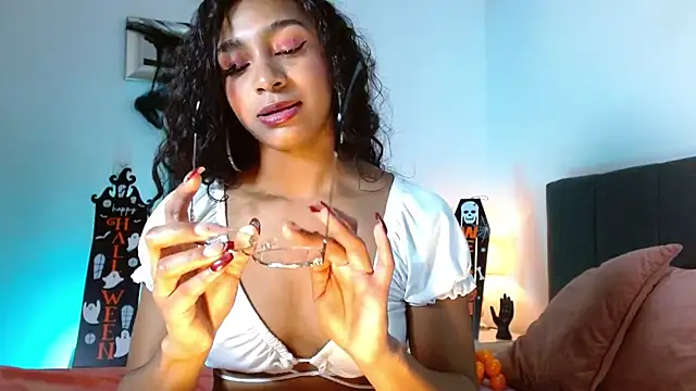 SashaBowei online show from 10-29-25, 02:03