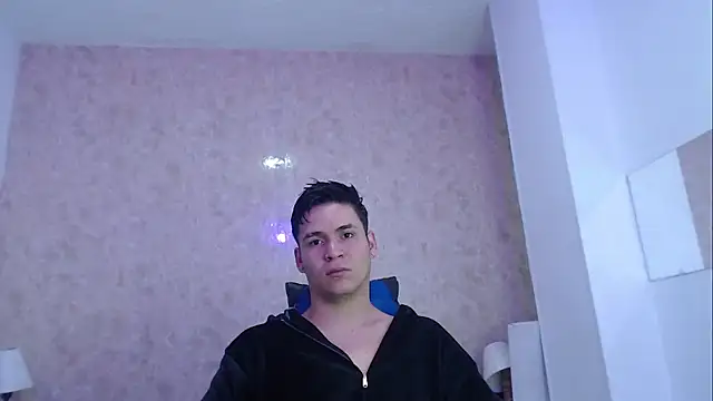 Aaron Foxxx online show from 09-30-25, 01:05