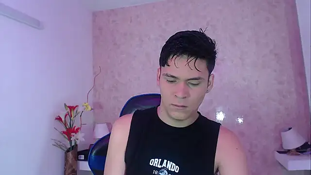 Aaron Foxxx online show from 10-04-25, 12:03