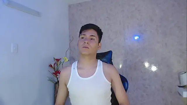 Aaron Foxxx online show from 10-05-25, 09:02