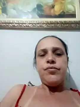 Snapshot of Crisribeiro chatting on 10-14-25, 01:17 Crisribeiro online show from 10-14-25, 01:17