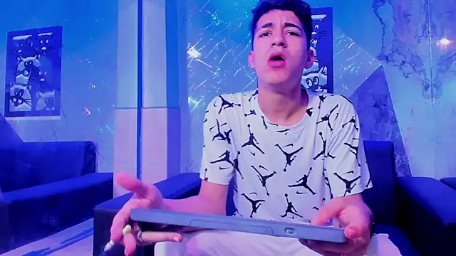 Stiben boy online show from 05-17-26, 12:01