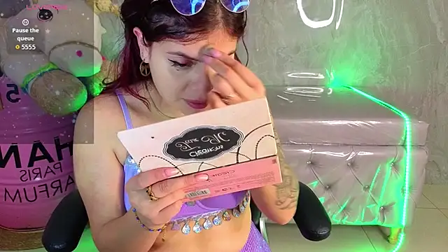 draviana a  online show from 02-22-26, 03:07