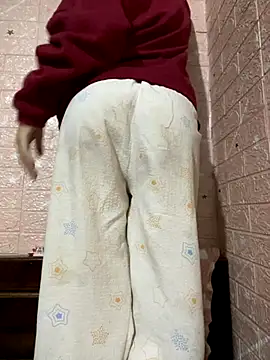 Snapshot of -mayhan11 chatting on 10-24-25, 07:38 -mayhan11 online show from 10-24-25, 07:38