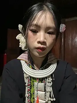 Snapshot of -mayhan11 chatting on 11-27-25, 12:07 -mayhan11 online show from 11-27-25, 12:07