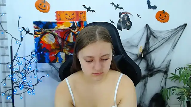 ArinaBelle online show from 10-23-25, 02:44