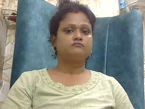 Snapshot of aarohee9 chatting on 11-09-25, 09:29 aarohee9 online show from 11-09-25, 09:29