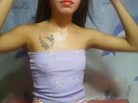 SweetPussie18x online show from 10-28-25, 02:04