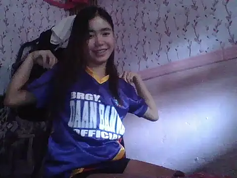 SweetPussie18x online show from 04-23-26, 05:41