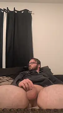 bear8t online show from 10-31-25, 11:00