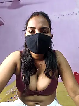 Snapshot of Queen_Shanayaa chatting on 10-17-25, 02:08 Queen Shanayaa online show from 10-17-25, 02:08