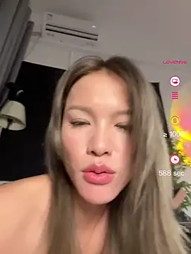 Snapshot of sharony_x chatting on 06-09-26, 06:30 sharony x online show from 06-09-26, 06:30