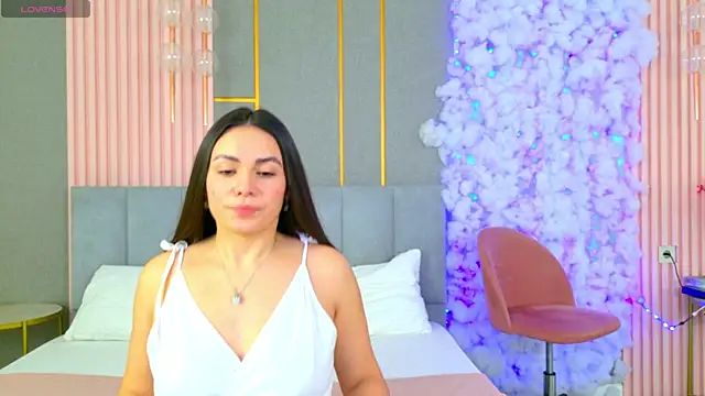 GabiBatista online show from 11-15-25, 05:05