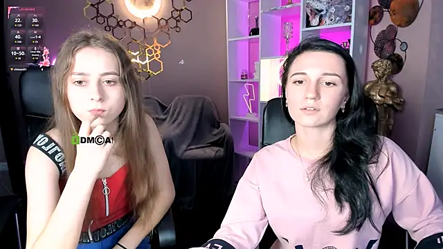 Snapshot of rebecca_smile chatting on 10-15-25, 07:36 rebecca smile online show from 10-15-25, 07:36