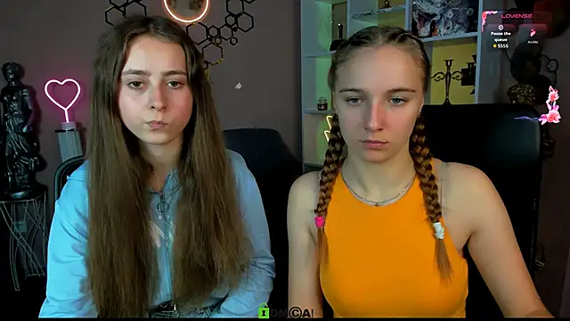 Snapshot of rebecca_smile chatting on 10-17-25, 12:41 rebecca smile online show from 10-17-25, 12:41