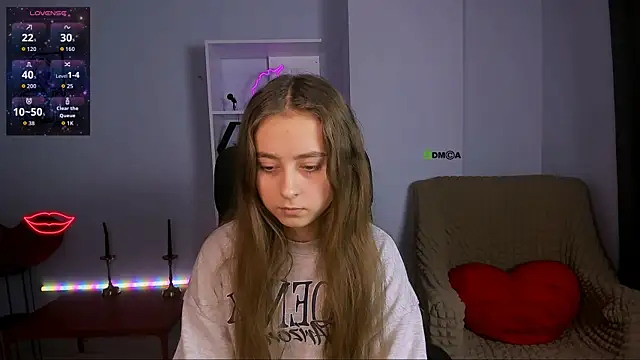 Snapshot of rebecca_smile chatting on 11-17-25, 01:50 rebecca smile online show from 11-17-25, 01:50