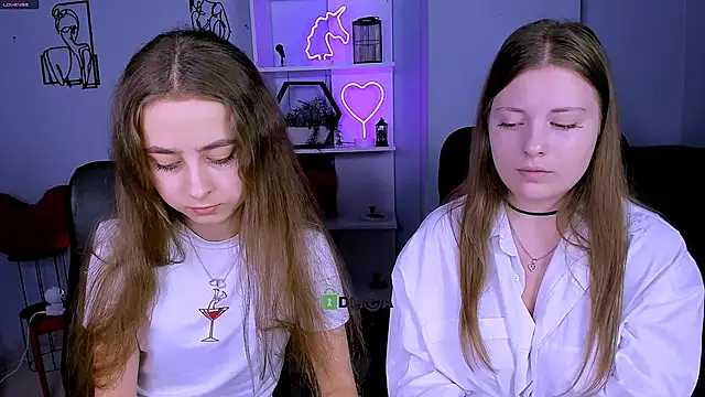 Snapshot of rebecca_smile chatting on 11-28-25, 01:25 rebecca smile online show from 11-28-25, 01:25