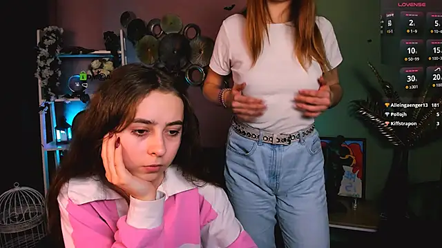 Snapshot of rebecca_smile chatting on 12-02-25, 01:28 rebecca smile online show from 12-02-25, 01:28