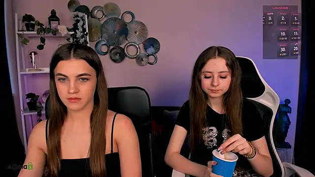 rebecca smile online show from 03-19-26, 01:15