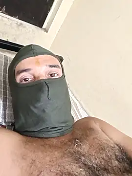 Snapshot of RaviLoveUAll chatting on 11-09-25, 06:39 RaviLoveUAll online show from 11-09-25, 06:39