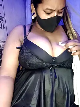 Snapshot of Hot_Girl_Dimple chatting on 10-13-25, 05:40 Hot Girl Dimple online show from 10-13-25, 05:40