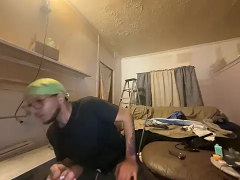 ThrowedWorldWide online show from 02-08-26, 03:10