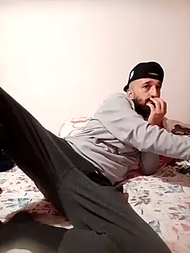 Snapshot of krerem chatting on 04-01-26, 03:20 krerem online show from 04-01-26, 03:20